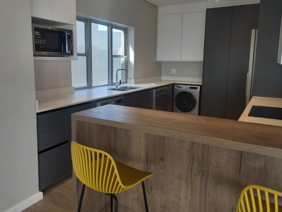 To Let 3 Bedroom Property for Rent in Summerstrand Eastern Cape